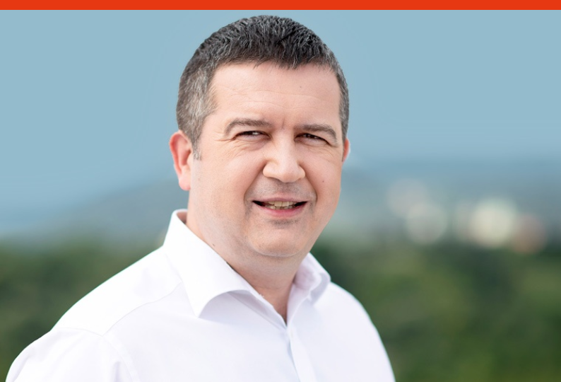 Глава МВД Чехии отказался от визита в РФ для переговоров о "Спутнике V"