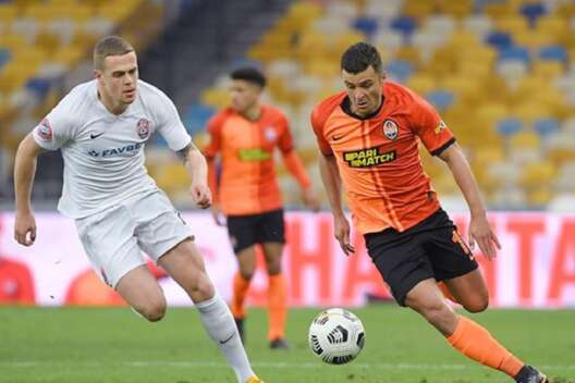 
            Украинская Премьер-лига завершится со зрителями        